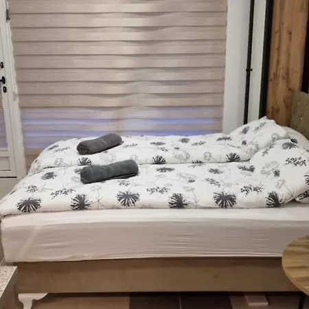 Jovanka 3 شقة تريبينيي